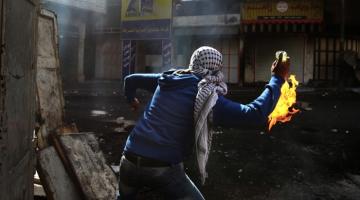 احتراق مركبات في قاعدة صهيونية قرب القدس المحتلة