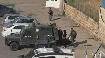 الاحتلال يعتقل المرابطة خويص من باب الأسباط