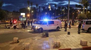 جنود الاحتلال يطلقون النار على شاب بالقدس بزعم تنفيذه عملية طعن