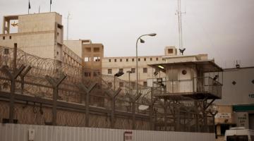 لليوم الـ25.. الأسرى مستمرون في معركتهم ضد السجان