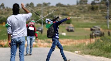 مواجهات عنيفة بالقرب من سجن عوفر