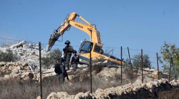الاحتلال يهدم بركة مياه زراعية شمال أريحا