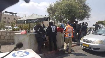إصابة مستوطن بعملية طعن بالقدس المحتلة