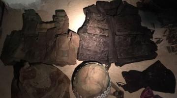 العدو يزعم ضبط أسلحة وذخيرة بالخليل