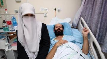 مغتصبون يعتدون على عائلة الأسير الأخرس داخل المستشفى