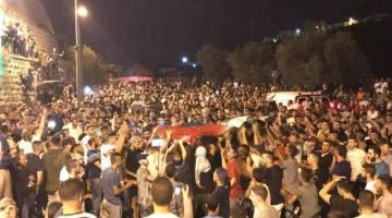 آلاف الفلسطينيين يشيعون جثامين شهداء الأقصى بأم الفحم