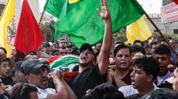 تشييع جثمان الشهيد أسامة عدوي في مخيم العروب