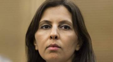 وزيرة صهيونية كانت على بعد 20 متر من مرمى قناص الخليل