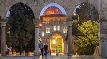 الاحتلال يجدد قرار ابعاد الشيخ ناجح بكيرات عن المسجد الأقصى