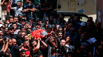 تشييع جثمان الشهيد أحمد الفهد من مخيم الأمعري برام الله