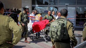 إصابة فلسطيني بعد محاولته طعن جندي صهيوني بالخليل