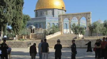 متطرفون يقتحمون الأقصى بحراسة مشددة