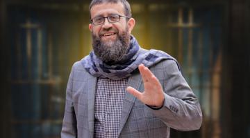  دخل يومه الـ 71.. الأسير «خضر عدنان» يواصل معركة الأمعاء الخاوية 