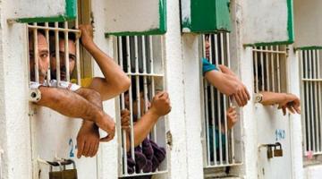 الاحتلال اعتقل 607 فلسطينيين خلال الشهر الماضي