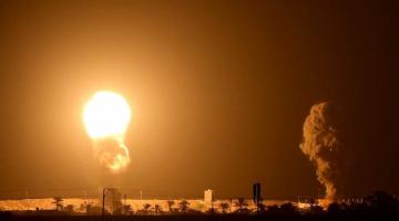 غارات صهيونية استهدفت موقعين للمقاومة في قطاع غزة