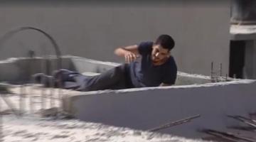 جندي صهيوني يقنص شاباً برصاص متفجر بالخليل