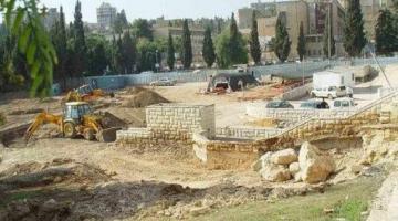 الإحتلال يُنظم مهرجان للخمور على أرض مقبرة مأمن الله بالقدس