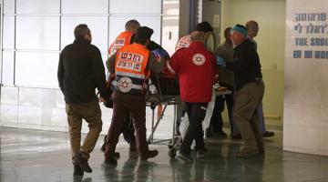 مقتل مغتصب صهيوني طعناً قرب "تل أبيب" واعتقال المنفذ