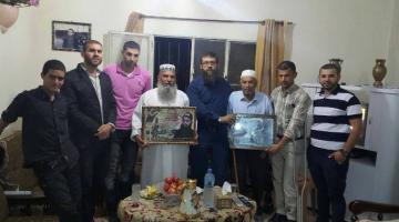 صور.. قادة الجهاد والأسرى المحررين يزورون عوائل الشهداء والأسرى بالضفة
