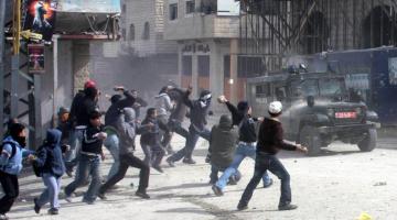 إصابات واعتقالات بمواجهات مع الاحتلال بدورا جنوب الخليل