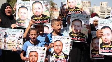 مطالبات بإنقاذ حياة الأسير المضرب طارق قعدان