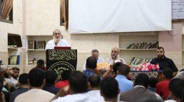 صور.. الجهاد والسرايا يكرمان عائلة الشهيد محمد شاهين بغزة