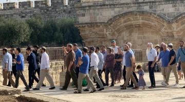 134 مغتصباً يقتحمون الأقصى وسط إجراءات مشددة