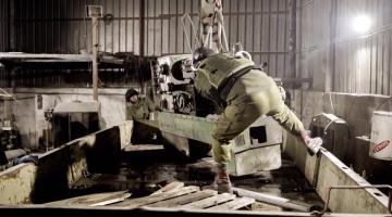 الاحتلال يغلق مخرطتين بزعم تصنيعهما السلاح بالضفة