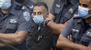  الاحتلال يحتجز الأسير يعقوب قادري بأوضاع مريرة داخل عزل "أيالون"