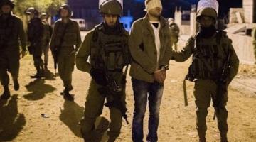 الاحتلال يعتقل أربعة مواطنين بينهم طفل في الخليل