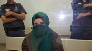 السجن 16 عاماً للأسيرة "أبو عيادة" لتنفيذها عملية طعن مستوطنين