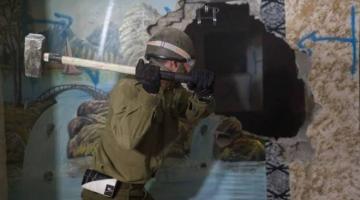 الاحتلال يشرع بهدم منزل الشهيد أبو شخيدم بالقدس