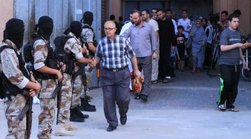 صور.. سرايا القدس تشارك المصلين صلاة العيد في العراء بغزة