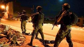 مداهمات واعتقالات للعدو بالضفة