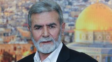  النخالة يُهاتف أسرة الشهيد الناعم ويشيد بشجاعة الصحفي النجار