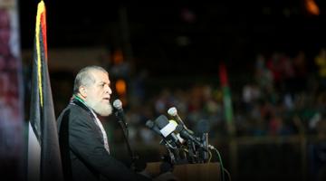 عزام: تهديدات ليبرمان لا تخفينا ومستمرون في المقاومة