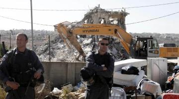 جرافات الاحتلال تهدم 4 منشآت جنوبي جنين