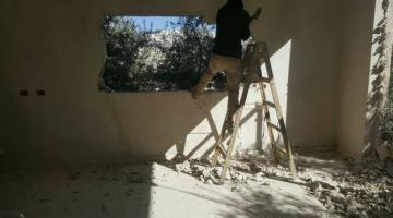 الاحتلال يجبر فلسطينياً على هدم منزله بالقدس