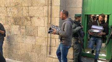 الاحتلال يشن حملة اقتحامات وإغلاقات لمؤسسات بالقدس