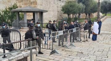  الاحتلال يمنع المصلين من الوصول للمسجد الأقصى