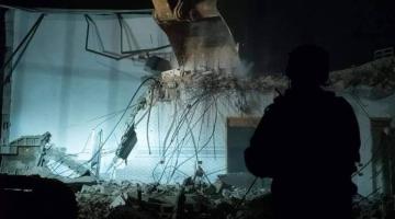 الاحتلال يهدم منزلًا و6 متاجر قيد الإنشاء بالقدس