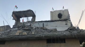  العدو يفجّر منزل الشهيد ضياء حمارشة منفذ عملية «بني براك» 