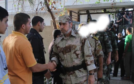 صور..السرايا والجهاد يزوران عائلة الشهيدين محمد و جودة  شملخ