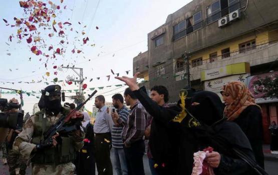 انقشعت سحابتهم السوداء ... وبقيت السّماء زرقاء