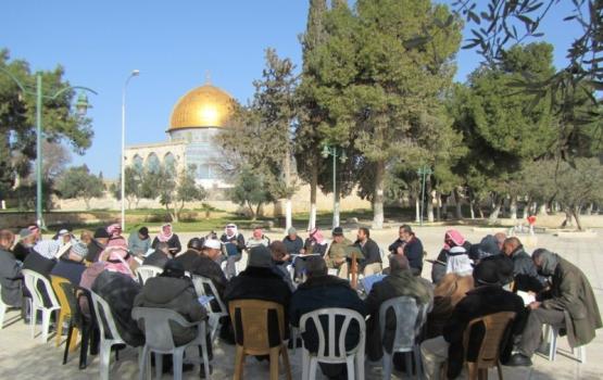صور.. المرابطون في ساحات الاقصى.. صمود حتى الرمق الاخير