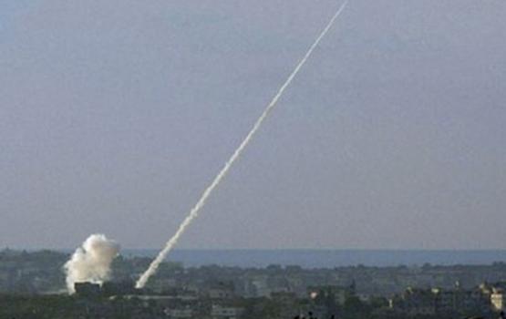 جيش العدو: قواعدنا تعرضت للقصف خلال معركة السماء الزرقاء