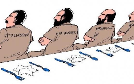 الشاباك يطالب بإرغام الأسرى المضربين على تناول الطعام