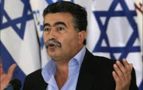 بيرتس: أؤيد عملية عسكرية في قطاع غزة