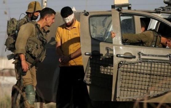 الاحتلال يعتقل شاباً بالخليل بزعم محاولة طعن