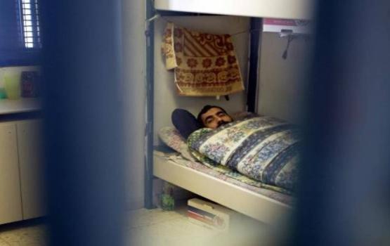 تدهور خطير على الوضع الصحي للأسير المضرب أبو عطوان